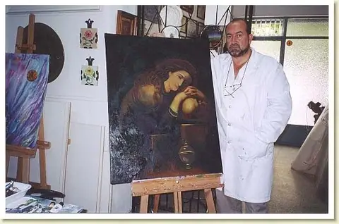 Manuel Ruiz en su estudio